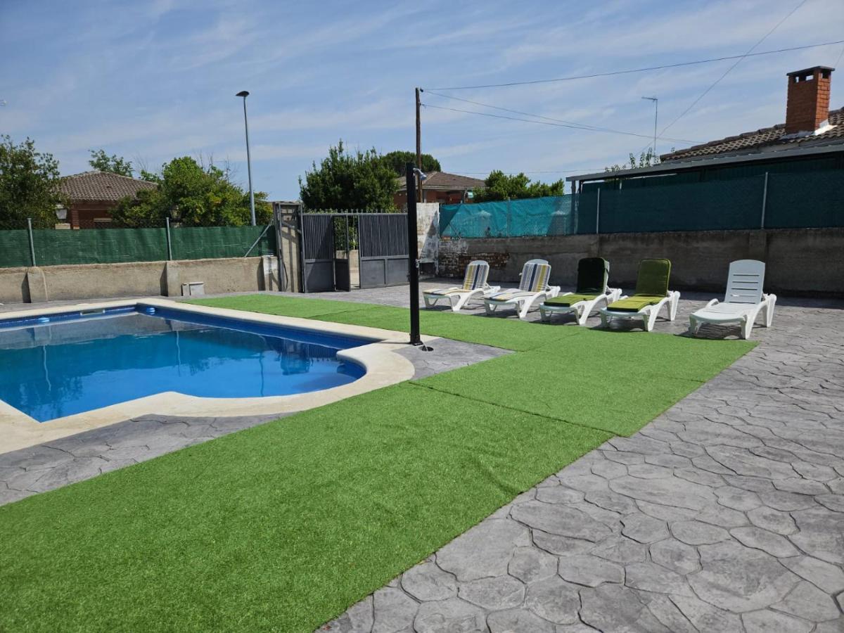 Сasa de vacaciones Con Piscina 50 Minutos Madrid En Escalona *