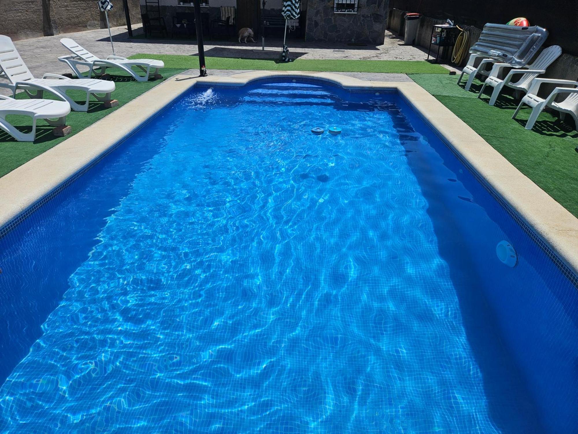 Con Piscina 50 Minutos Madrid En Escalona Casa de férias *